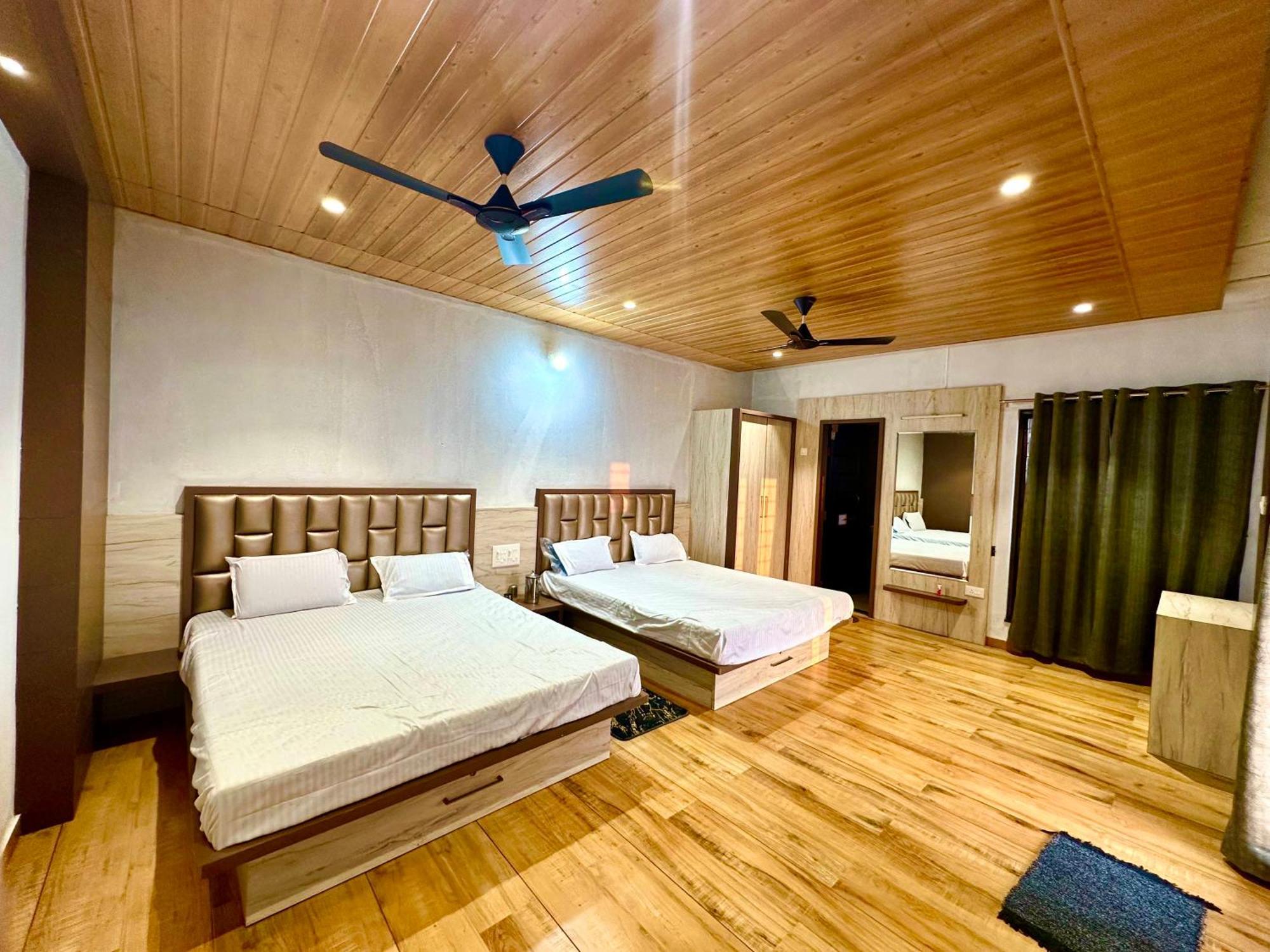 Silent Villa Valley View Room Panhāla Exteriör bild
